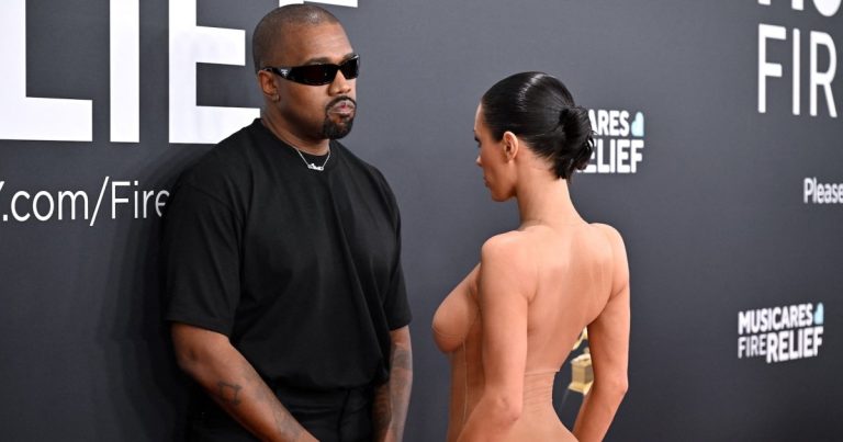 Kanye West Defends Wife Bianca Censoris Naked Grammys Dress Smart