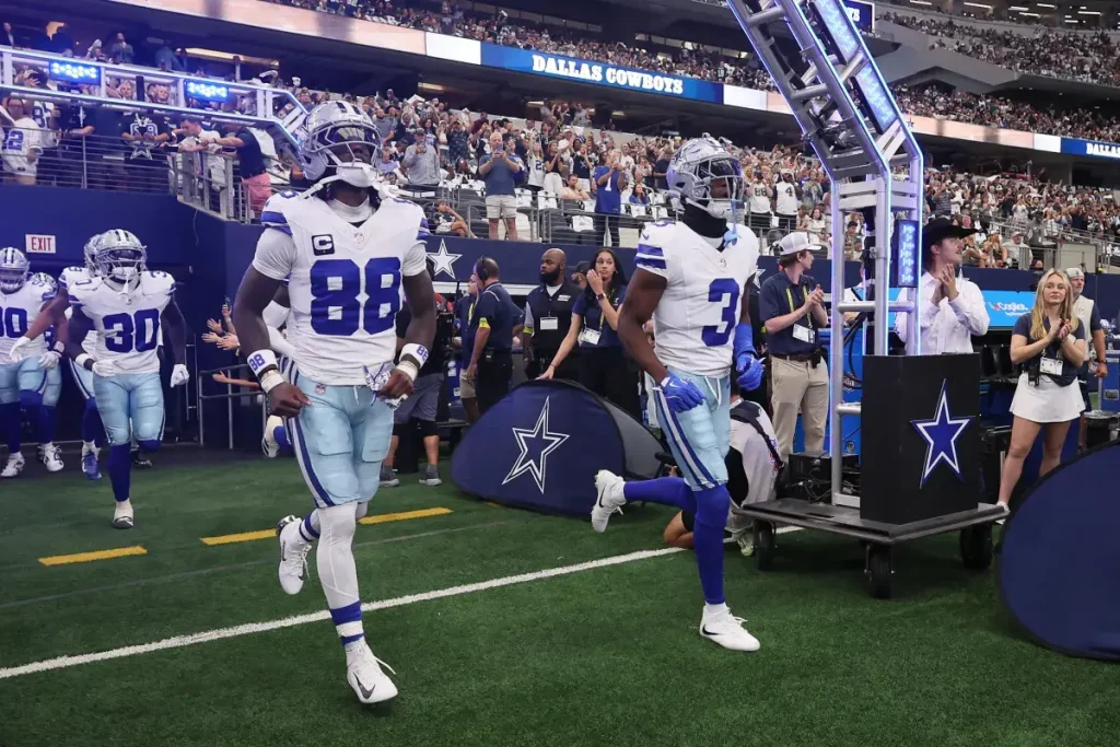 CeeDee Lamb Makes Feelings Known on George Pickens’ Cowboys Future