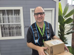 What it’s like to wear Amazon’s new smart glasses for delivery drivers