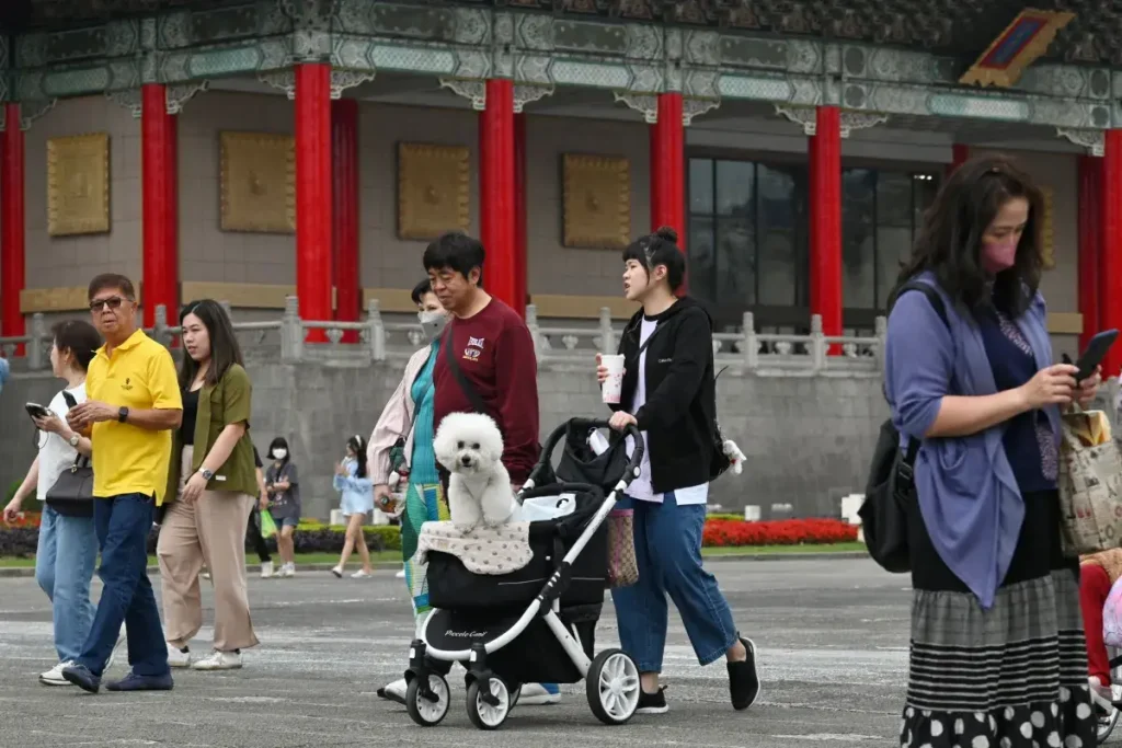 Taiwan’s Population Plunges Further – Newsweek