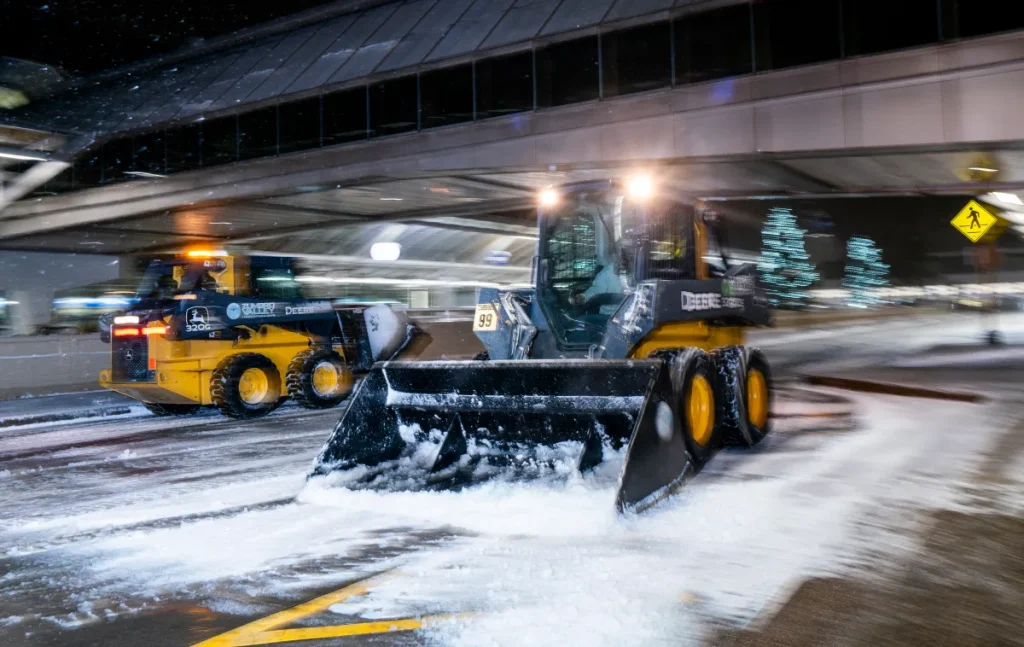 Winter Storm Warning As 14 inches of Snow To Strike: ‘Delay All Travel’
