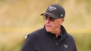 Golf legend Phil Mickelson laments California gas prices, praises gov candidate supporting offshore drilling