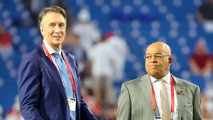 NFL broadcaster Cris Collinsworth makes government shutdown joke as Seahawks clobber Commanders