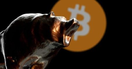 Fidelity Director Forecasts Bitcoin Bear Market in 2026 with $65K Bottom