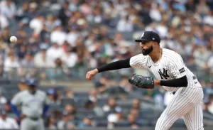 Mets’ Devin Williams Sends Edwin Díaz Message With Future in Doubt