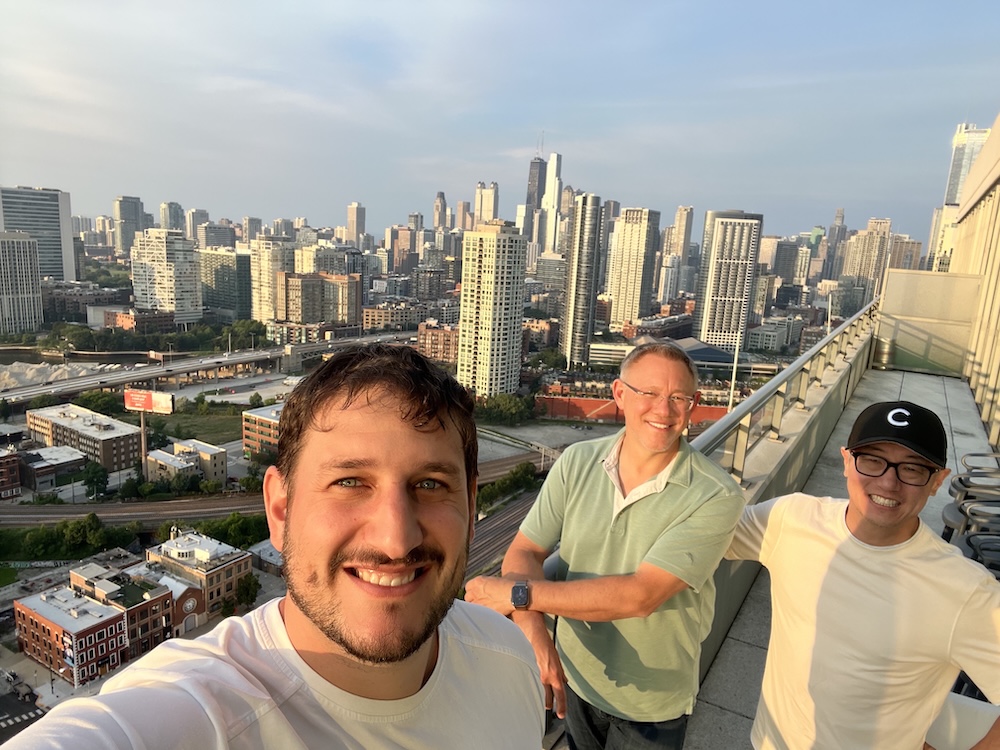 Former Medio, Amazon and Expedia leaders launch new AI-focused investment firm