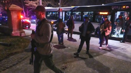 Law enforcement expert warns early details ‘often change’ as manhunt intensifies at Brown University