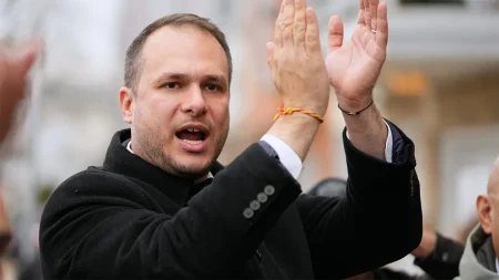 Young progressive beats out establishment candidate in Jersey City mayoral race, echoing Mamdani