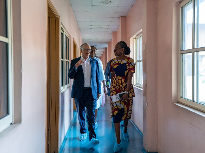 Gates Foundation report sounds alarm on global health retreat