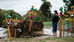 911 calls from deadly Texas Hill Country flood reveal heartbreaking pleas