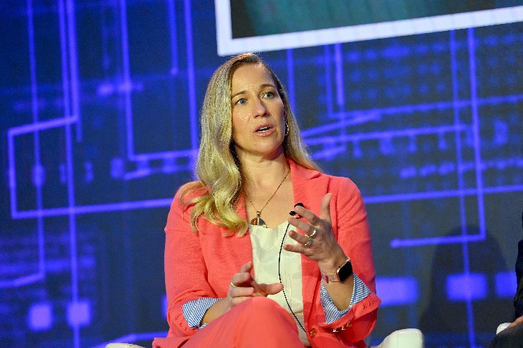 Coinbase VP Cites ‘Fatal Flaws’ in Senate Crypto Bill for Sudden Support Withdrawal