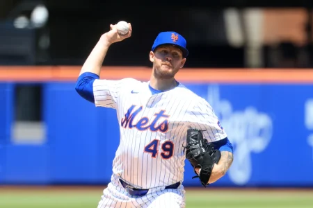 Mets Lose World Series Champion Reliever to Pirates: Report