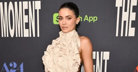 Kylie Jenner Flaunts Her Toned Stomach at ‘The Moment’ Premiere in Los Angeles