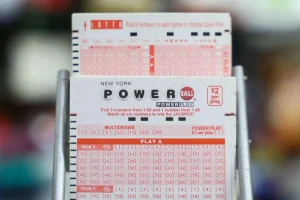 Arkansas Powerball player claims $1.82B jackpot — second-largest prize in US history — and chooses cash option
