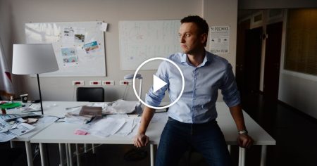 European Governments Accuse Russia of Killing Navalny with Frog Toxin