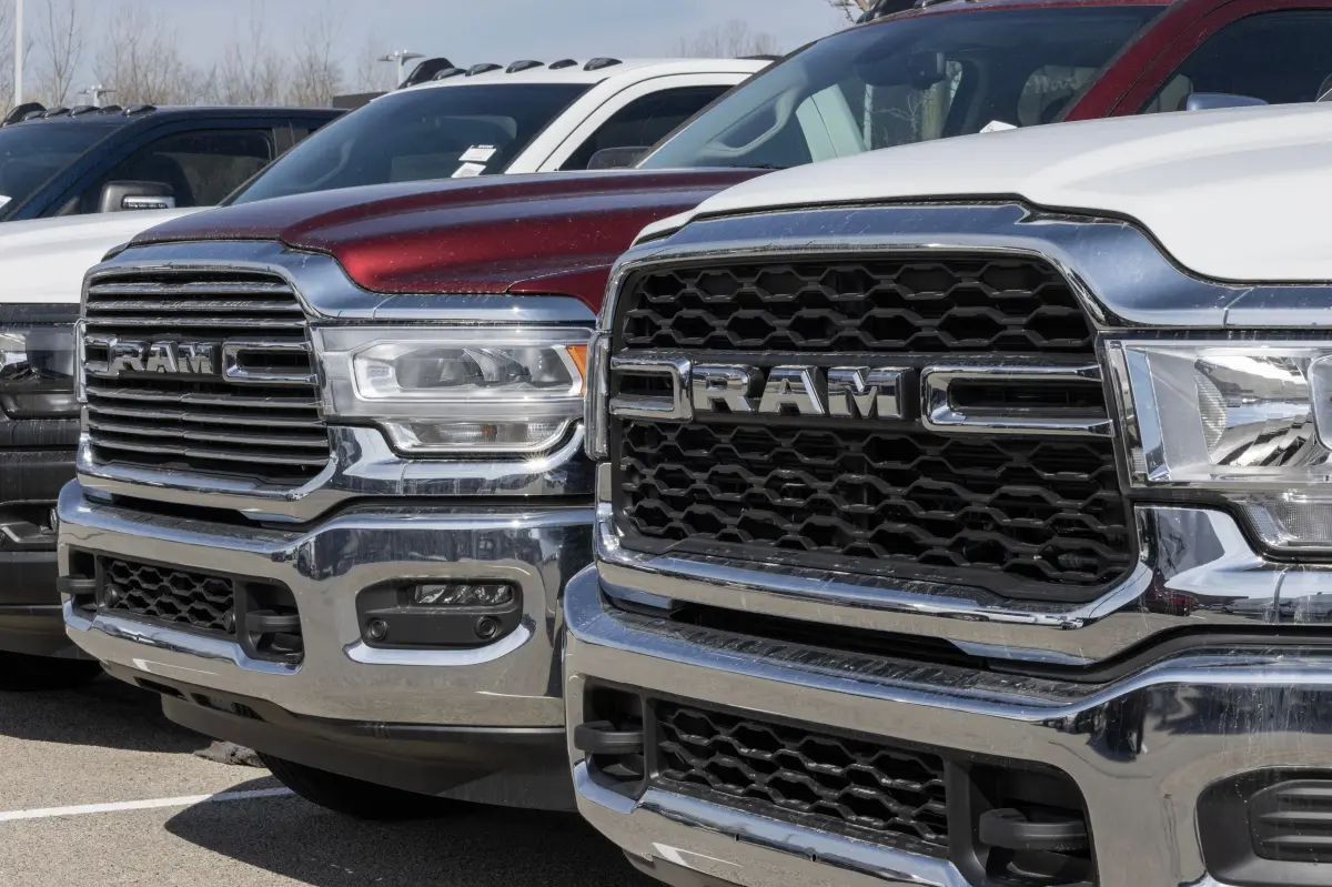 Chrysler recalls over 450K vehicles citing brake light failure