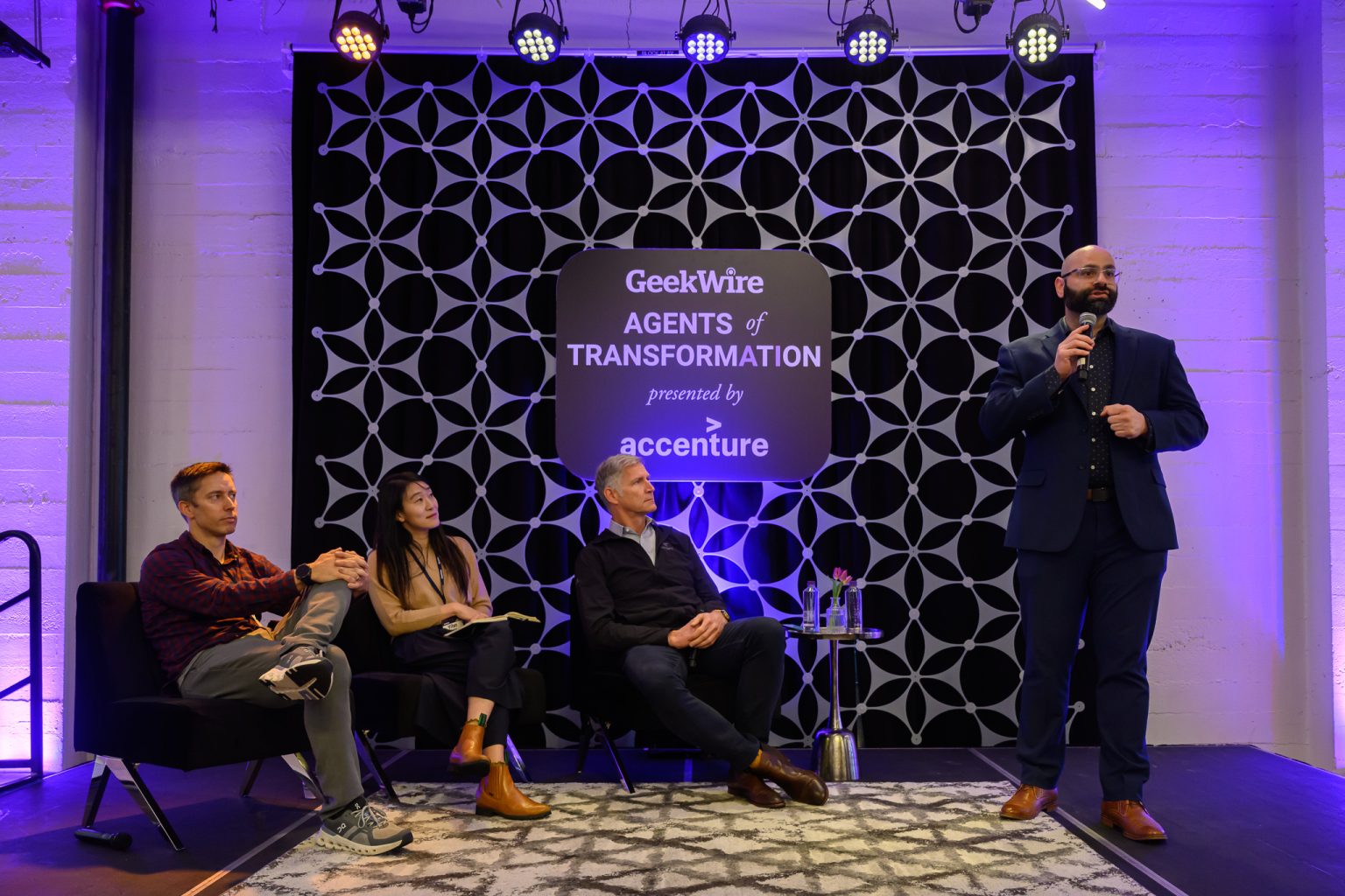 Startups pitch big AI ideas during mini-competition at GeekWire’s ‘Agents of Transformation’