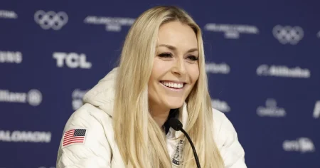 Lindsey Vonn Posts Inspiring Video of Her Doing Pull Ups in the Gym 6 Weeks After Gruesome Injury