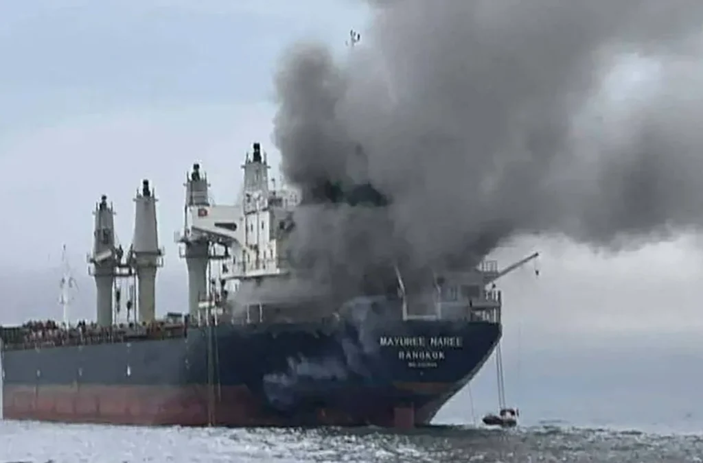 How can the Strait of Hormuz be reopened?