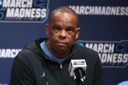 New Development Has UNC Fans Convinced Hubert Davis Exit Is Near