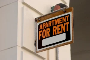 Angry tenant calls out landlord for ‘infuriating’ convenience fee — just for being able to pay rent online