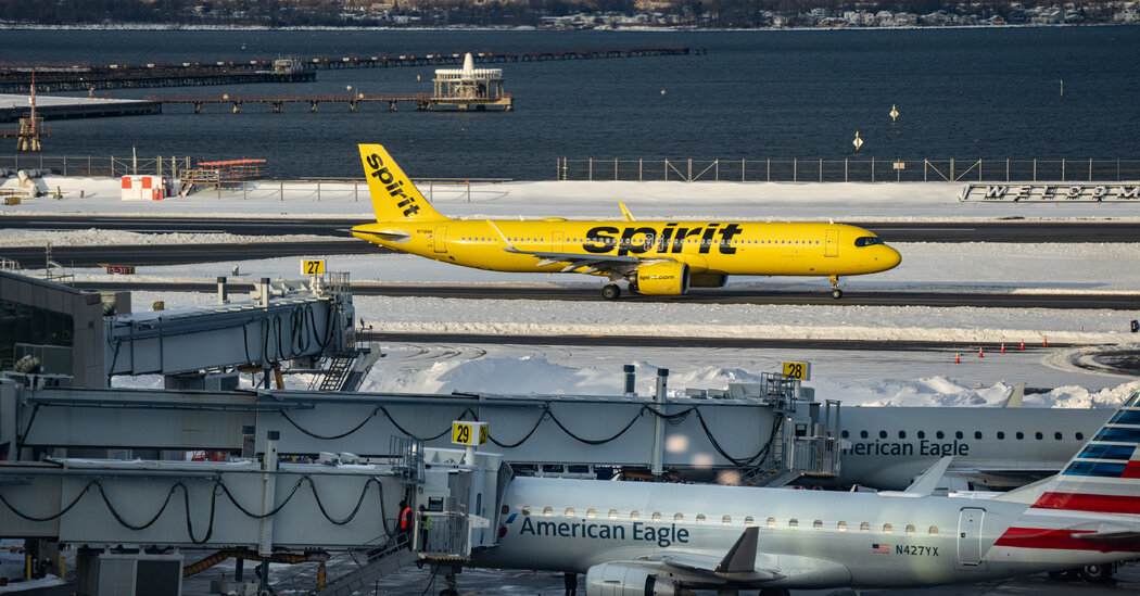 Trump Dismisses a Merger While Seeking Suitors for Spirit Airlines