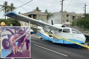3 injured after small plane crashes down on busy Arizona road: ‘100% a miracle’