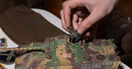 Opinion | The 15-Year-Old Keeping War Memories Alive