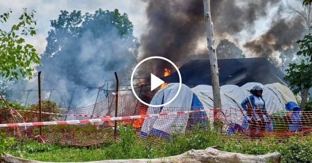 Congo Ebola Center Torched by Crowd in Burial Dispute