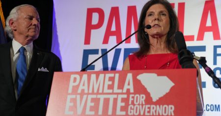 Trump Endorses Pamela Evette in South Carolina Governor’s Race