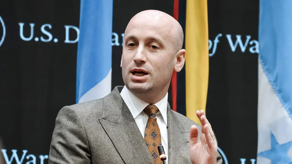 Conservatives erupt after DNC lashes out at top White House official with vulgar personal attack