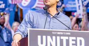 Opinion | Why Everyone Wants Jon Ossoff to Run for President