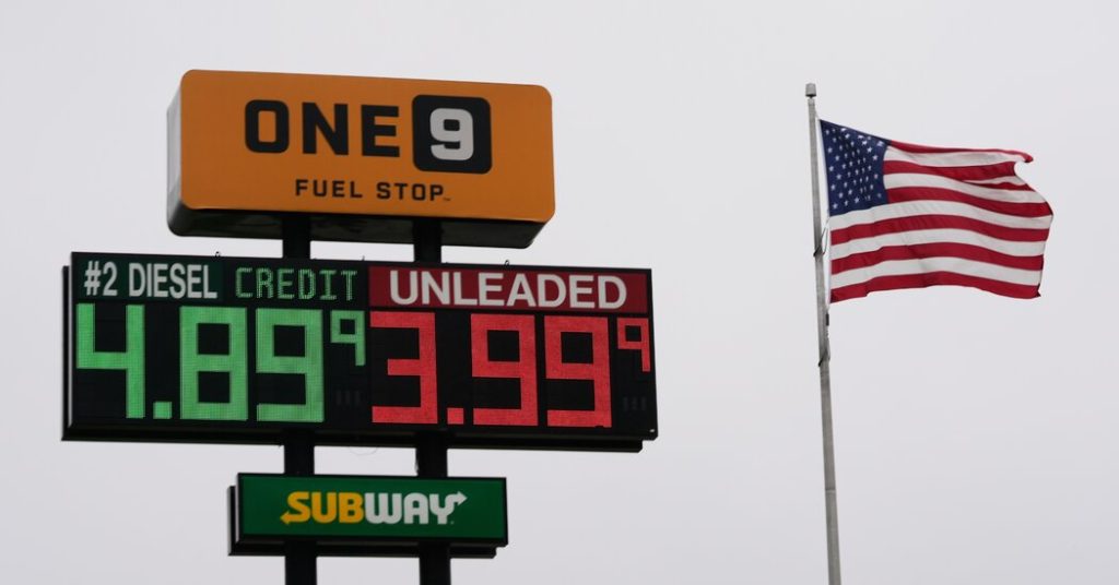 Oil Prices Tumble After Trump Announces Deal With Iran