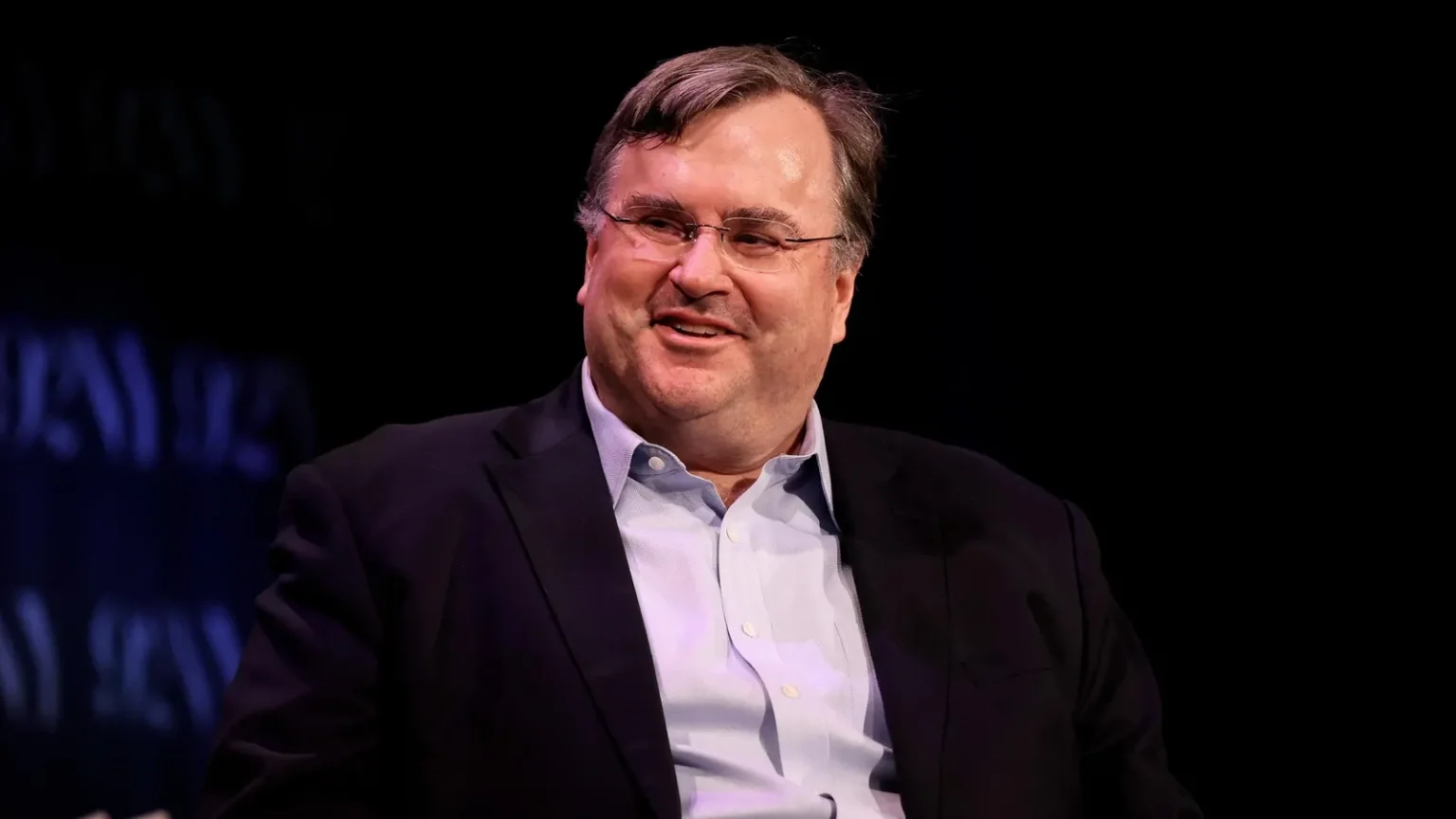 Billionaire Hoffman Defends Himself Against Trump: ‘Will Not Bend The Knee’