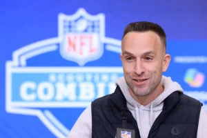 Dolphins Would Be Wise to Make 1 Move Before 2026