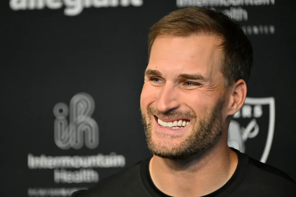 Kirk Cousins’ Brain Breaks Trying to Grasp the Plot of ‘Love Island’