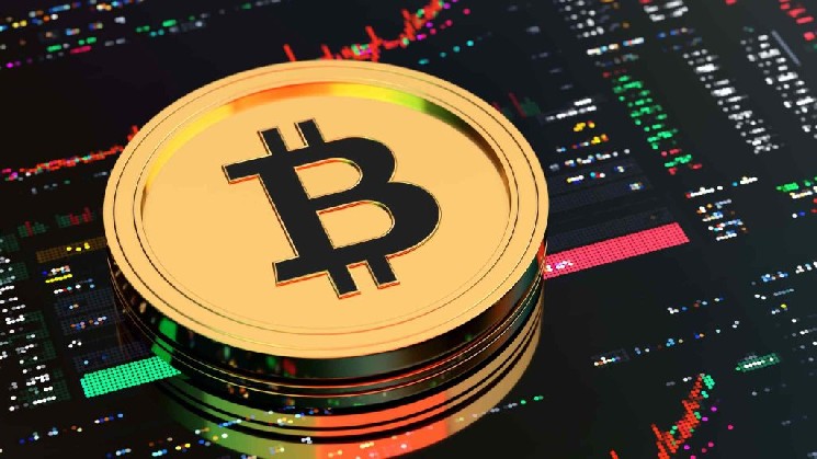 Analyst Who Predicted Last Crash Warns How Low Bitcoin Could Fall