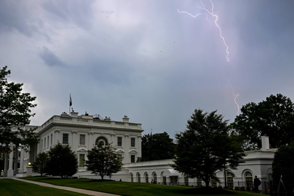 Extreme Heat and Thunderstorms Forecast for UFC Event on Trump’s Birthday