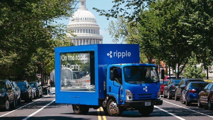 rewrite this title into a single title (don’t suggest multiple titles, just choose one, and don’t add “ to the title): Ripple’s CLARITY Act Campaign Returns as Senate Democrats Challenge Crypto Bill