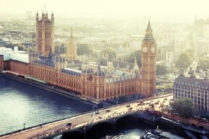 UK Parliament Investigates Crypto Banking Barriers