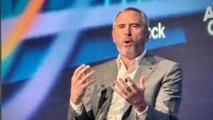 rewrite this title into a single title (don’t suggest multiple titles, just choose one, and don’t add “ to the title): Ripple’s RLUSD gets two boosts as transfer volume drops 25%