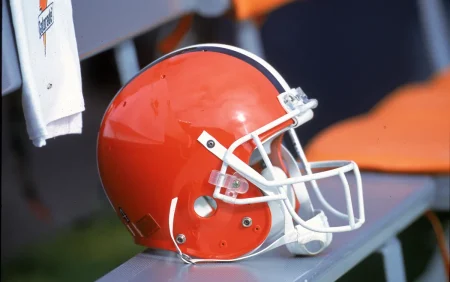 Browns Quarterback, Cleveland Native Bob Ptacek Dies