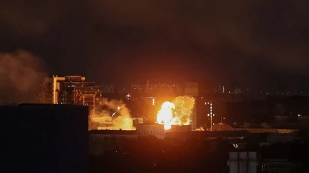 Russia launches ballistic missile attack on Kyiv hours after Zelenskyy warns of major strike
