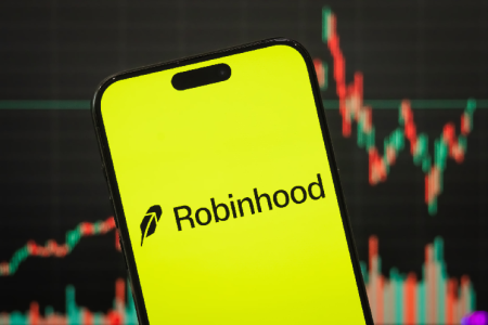 Robinhood Memecoin Trading Explodes as MemeToro AI Presale Nears