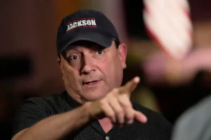 New Bernie Sanders-backed darling to replace Graham Platner has surprising conservative past