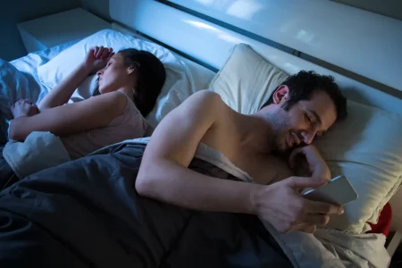 Dear Abby: My boyfriend is friends with 500 women on TikTok, but none of them are me