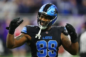 Browns Eying Move for 3-Time Pro Bowl Pass-Rusher: Report