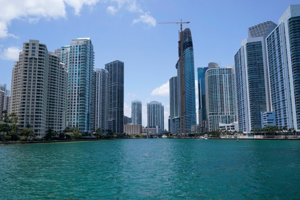 Florida Condo Crisis Deepens as 2,500 Buildings Show Signs of Deterioration