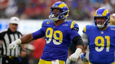 Aaron Donald takes major step toward Los Angeles Rams return; decision expected soon