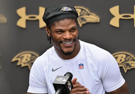 Lamar Jackson Films Hilarious Video on Roller Coaster with Ravens Teammates